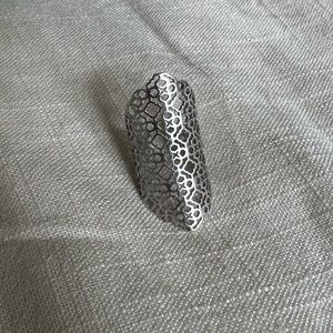 Boone Ring (original) in Rhodium - Kendra Scott